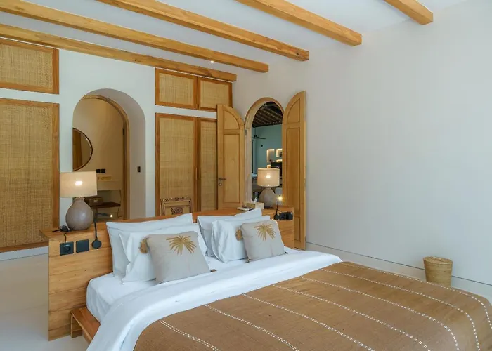 Casa Donilo - 4br Designer In * Canggu (Bali)