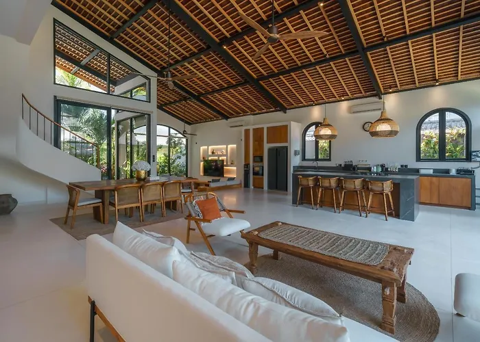 Casa Donilo - 4br Designer In Canggu (Bali)