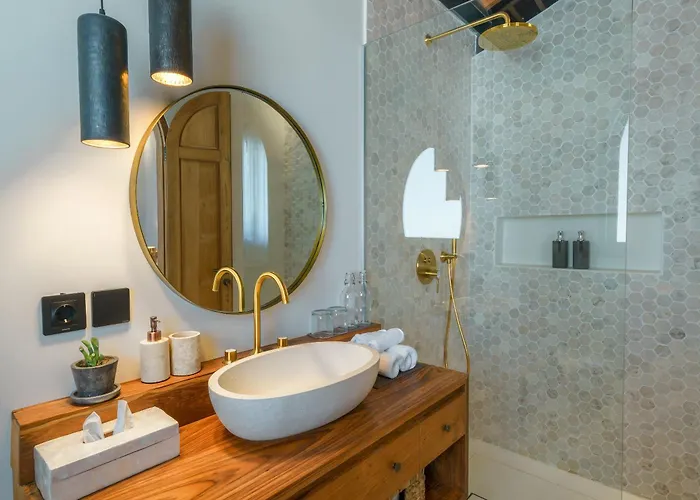 Casa Donilo - 4br Designer In * Canggu (Bali)