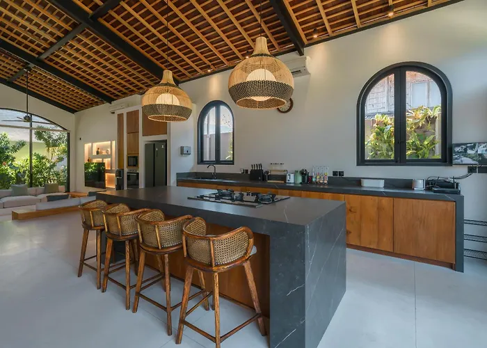 Villa Casa Donilo - 4br Designer In