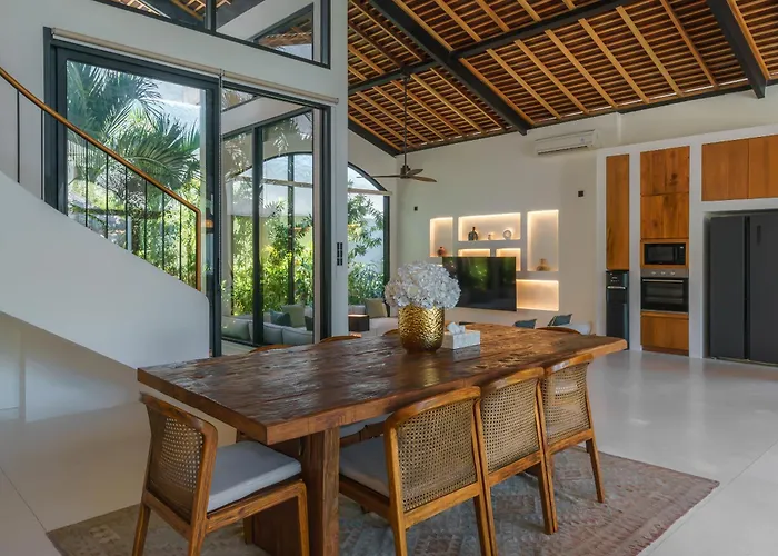 Casa Donilo - 4br Designer In *