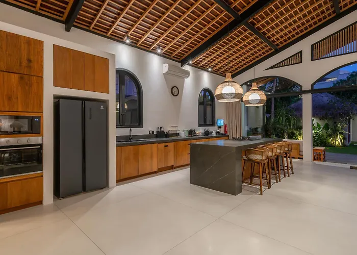 Villa Casa Donilo - 4br Designer In