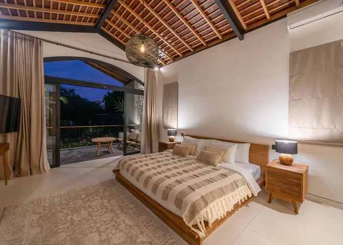 Casa Donilo - 4br Designer In Canggu (Bali)