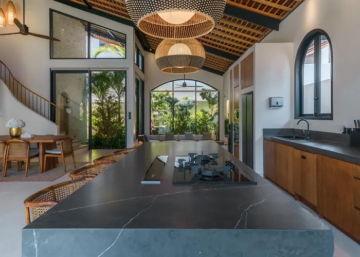 Casa Donilo - 4br Designer In Villa *
