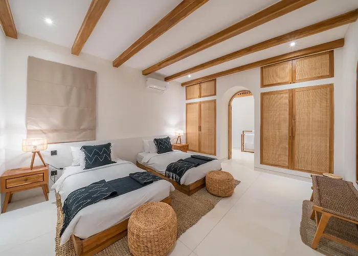Casa Donilo - 4br Designer In * Canggu (Bali)